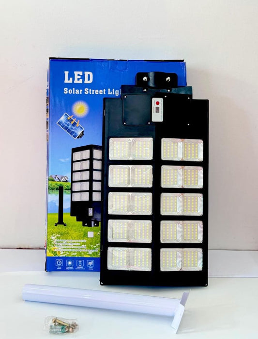 1000W Solar Street Light – Powerful, Smart & Energy Saving Lighting